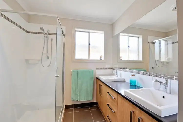 Fourth view of Homely house listing, 10 Bentleigh Street, Shepparton VIC 3630