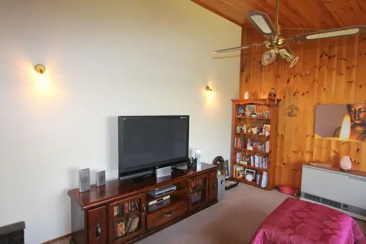 Fifth view of Homely house listing, 4 Halliday Court, Mirboo North VIC 3871
