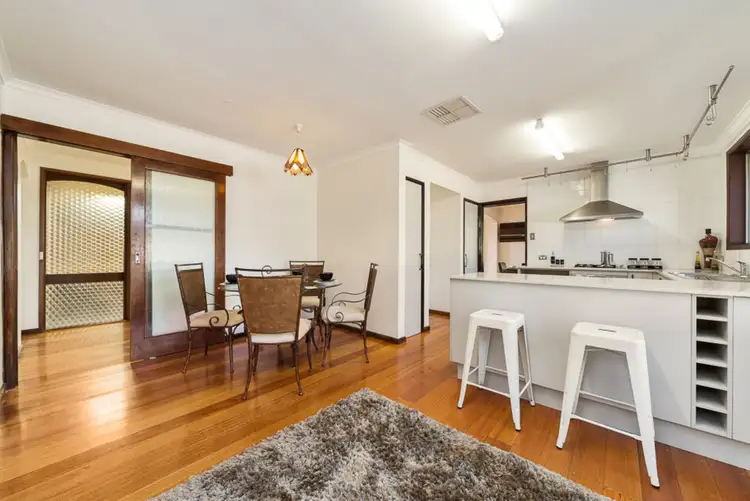 Sixth view of Homely house listing, 7 Nyora Close, Frankston VIC 3199