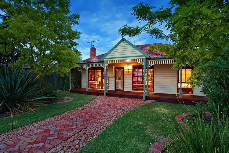 18 Dumfries Street, Deer Park VIC 3023