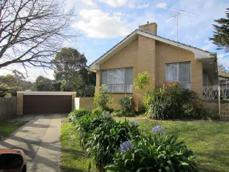 69 Lyall Rd, Berwick VIC 3806