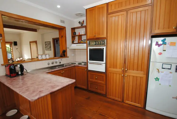 Fifth view of Homely house listing, 11 STEELE ST, Leongatha VIC 3953