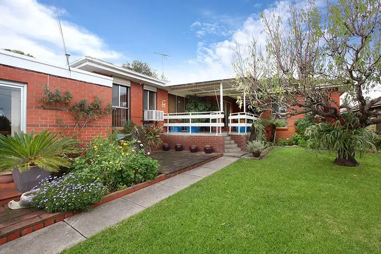 34 Freeland Grove, Jacana VIC 3047