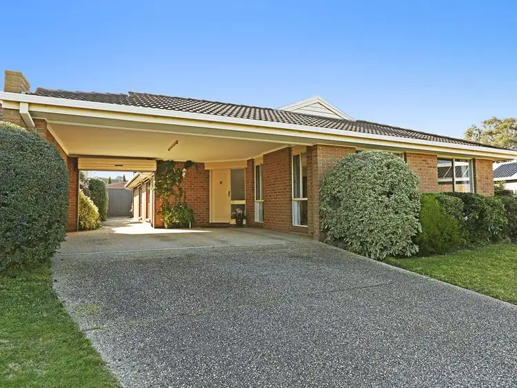 9 Whitten Court, Highton VIC 3216