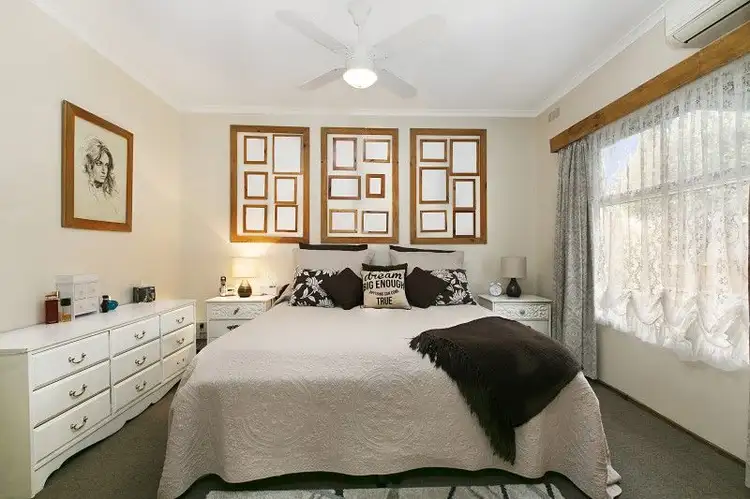 Fifth view of Homely house listing, 26 Evelyne Avenue, Cranbourne VIC 3977