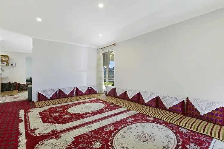 Fifth view of Homely house listing, 8 Tauna Place, Cranbourne West VIC 3977