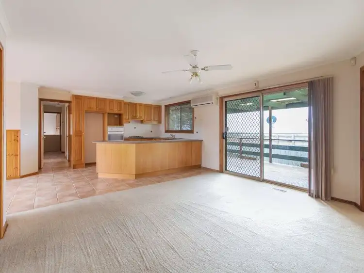 Second view of Homely house listing, 5 Gum Nut Drive, Langwarrin VIC 3910