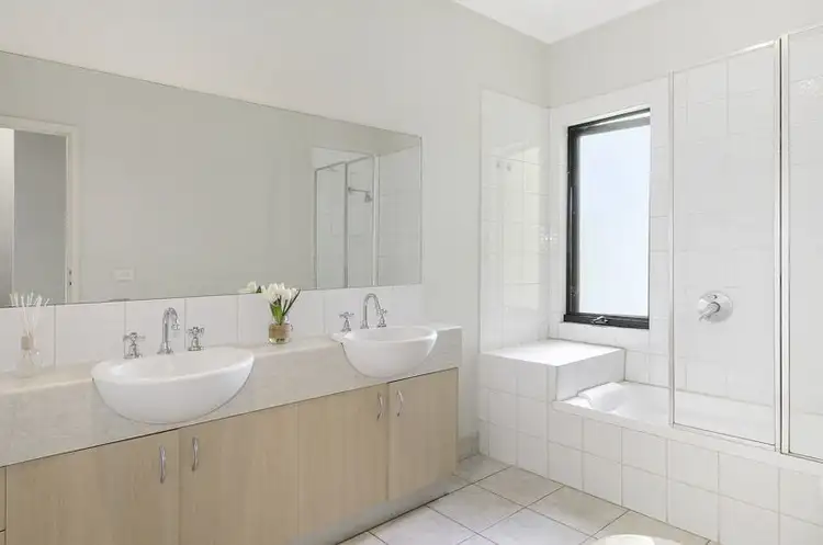 Sixth view of Homely townhouse listing, 4/900 Pascoe Vale Road, Glenroy VIC 3046