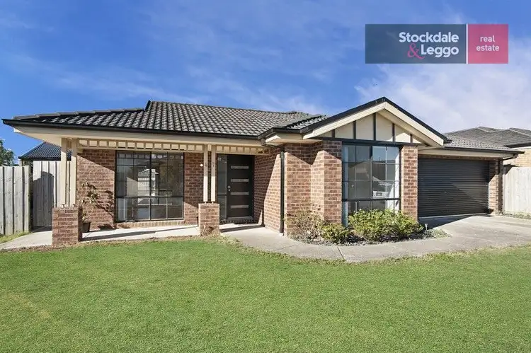47 Dunferline Crescent, Cranbourne VIC 3977