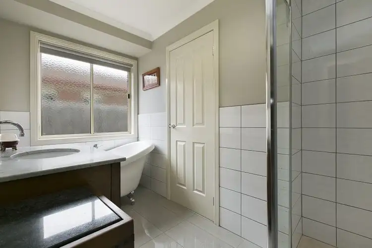 Sixth view of Homely house listing, 5 Helmsdale Court, Cranbourne West VIC 3977