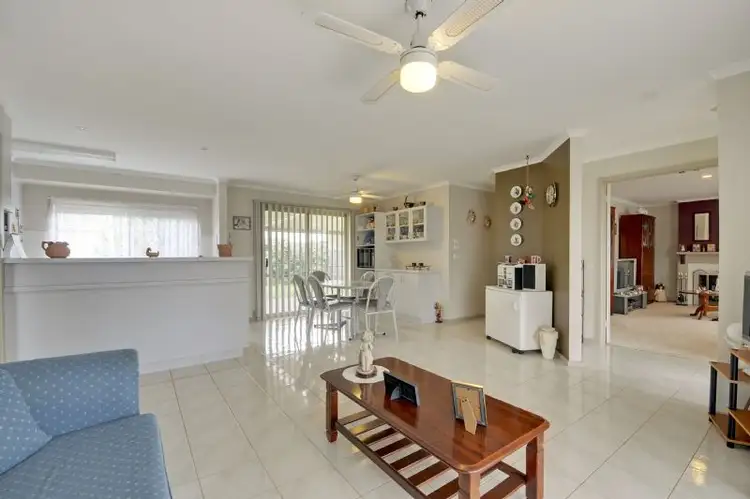 Seventh view of Homely house listing, 2 Noonga Place, Morwell VIC 3840
