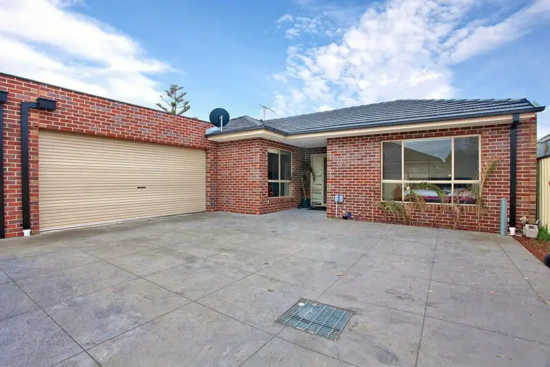 Main view of Homely unit listing, 2/24 Baynton Avenue, Sunshine North VIC 3020
