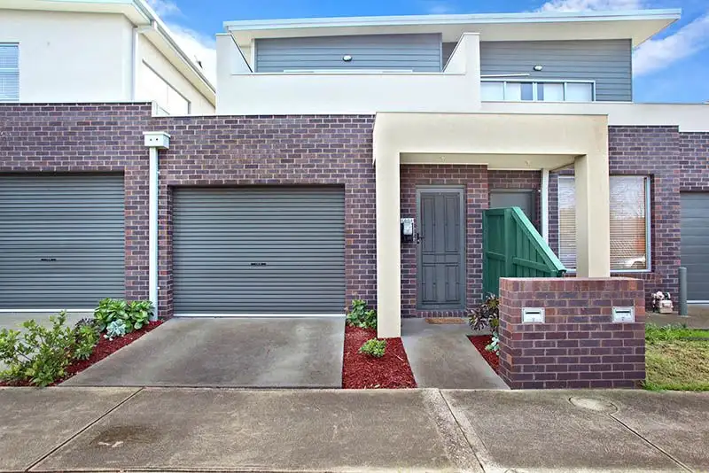 Main view of Homely townhouse listing, 190a Melbourne Avenue, Glenroy VIC 3046