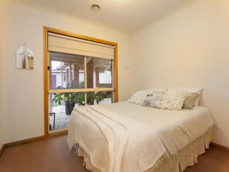 Sixth view of Homely house listing, 14 Louise Court, Skye VIC 3977