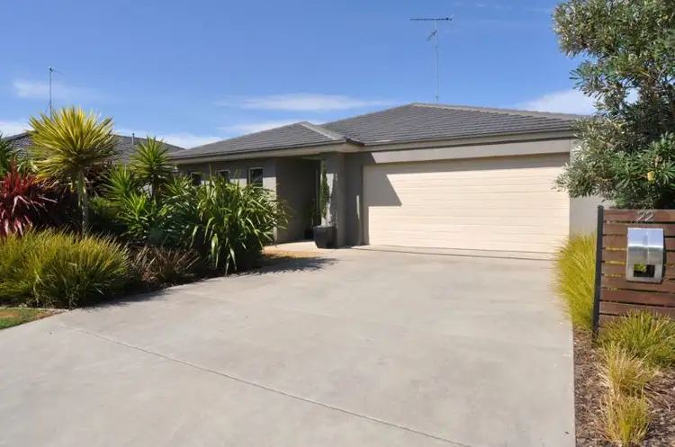 22 Surrey Place, Inverloch VIC 3996