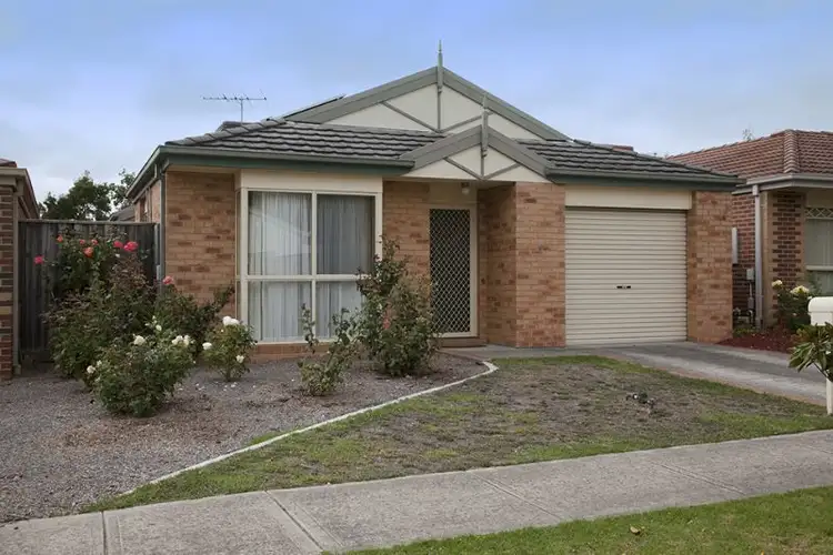 7 Francis Crescent, Langwarrin VIC 3910