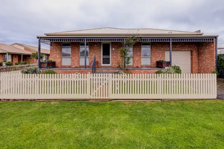 17 Osmonds Lane, Port Fairy VIC 3284
