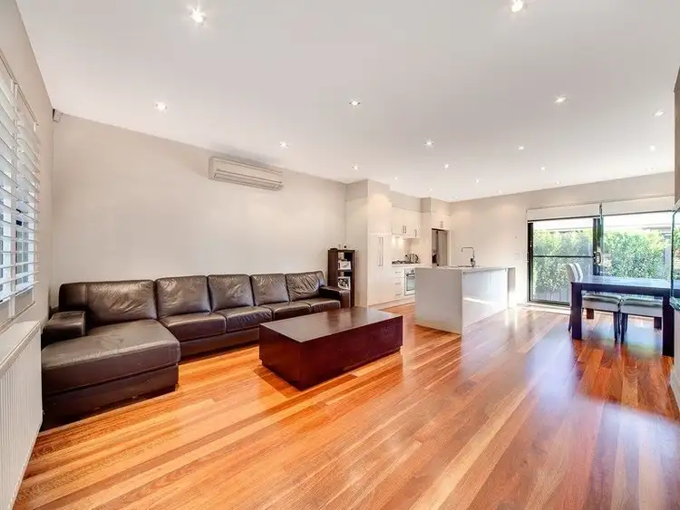 1/37 Jaguar Drive, Clayton VIC 3168