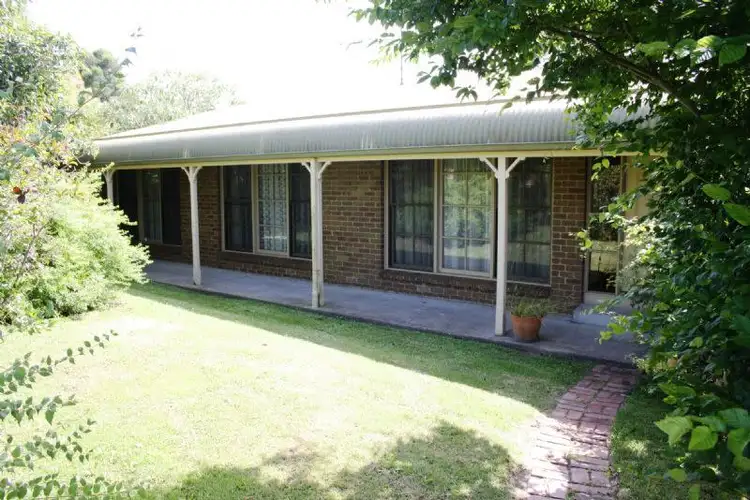5 Olden Court