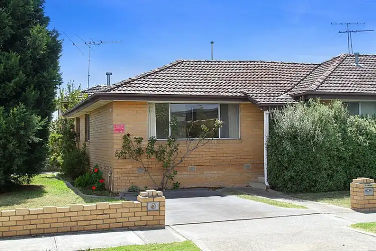 1/2 Ashley Street, Reservoir VIC 3073