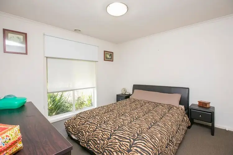 Seventh view of Homely house listing, 4/1 Brunnings Road, Carrum Downs VIC 3201