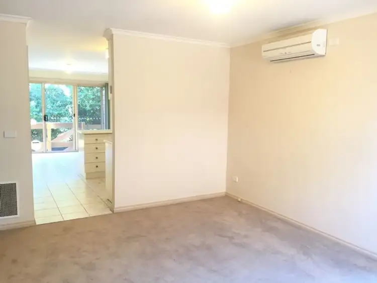 Fifth view of Homely unit listing, 4/11 Neilsen Crescent, Bundoora VIC 3083