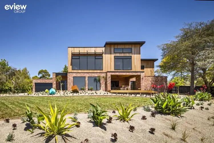 92 Humphries Road, Mount Eliza VIC 3930