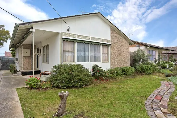 8 Washington Street, Dallas VIC 3047