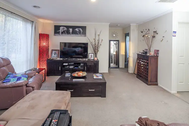 Fifth view of Homely house listing, 7 CANDLE BARK COURT, Pakenham VIC 3810