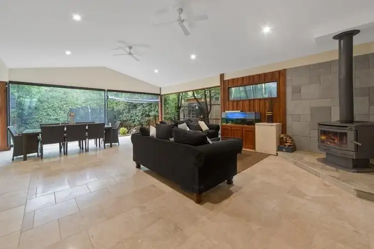 4 Clarendon Drive, Somerville VIC 3912