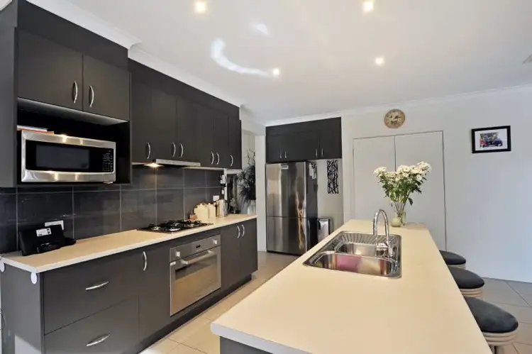 Fifth view of Homely house listing, 7 Dalmahoy Court, Shepparton VIC 3630