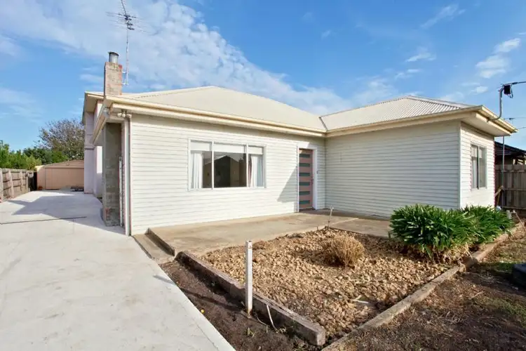 1 Baynton Avenue, Sunshine North VIC 3020