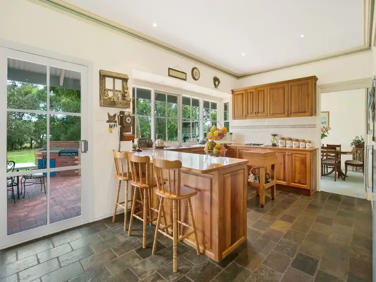 Fifth view of Homely house listing, 162 Centre Road, Langwarrin VIC 3910