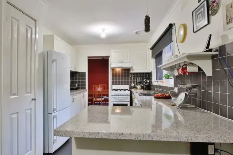 Fifth view of Homely house listing, 4 Landara Court, Mooroolbark VIC 3138
