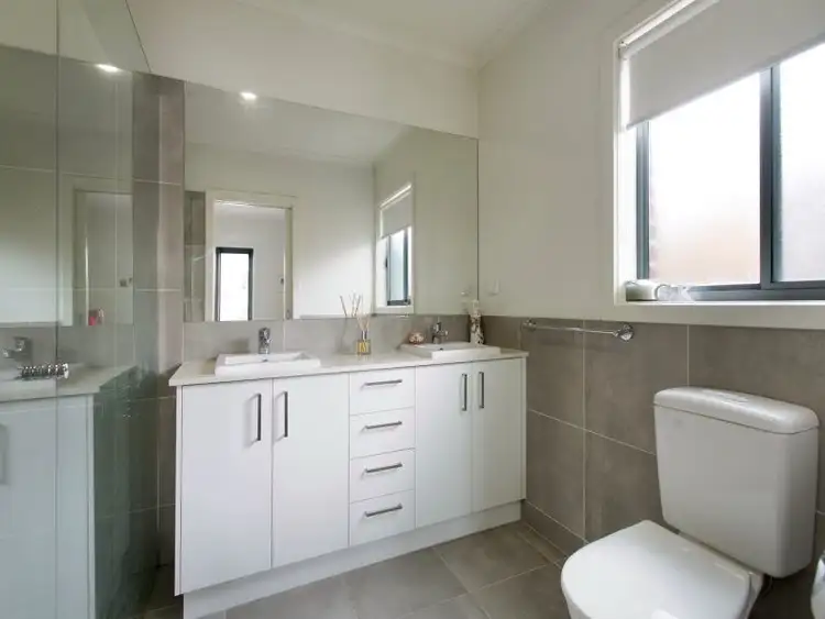 Fourth view of Homely house listing, 10 Warrenwood Place, Langwarrin VIC 3910