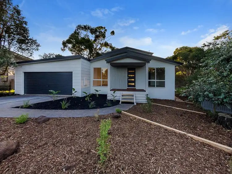 6 BAY COURT, Cowes VIC 3922