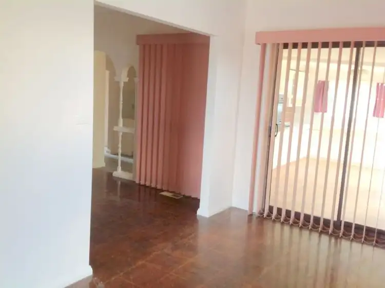 Fourth view of Homely house listing, 32 Kiparra Close, St Albans VIC 3021