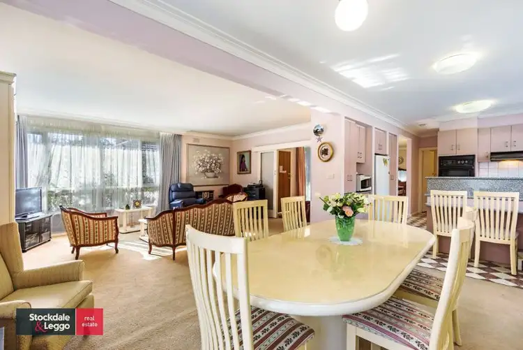 Main view of Homely unit listing, 1/4 Bennett Street, Forest Hill VIC 3131