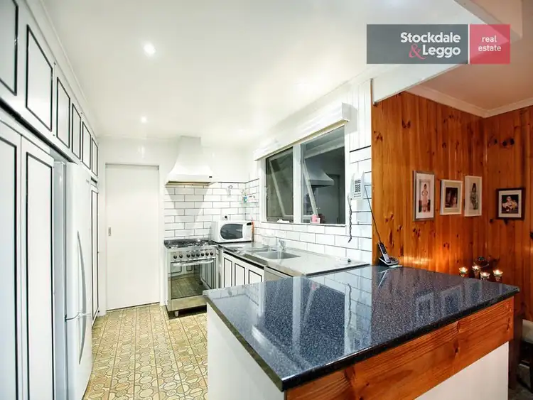 Sixth view of Homely house listing, 2 Beecroft Drive, Westmeadows VIC 3049