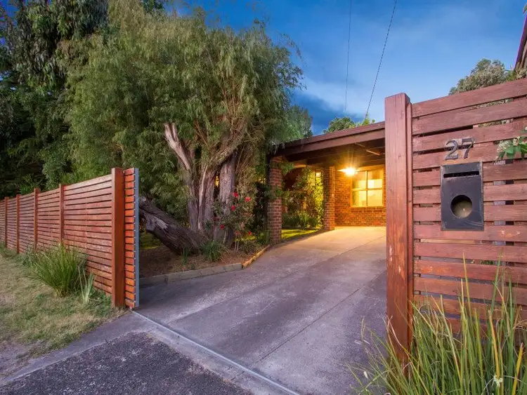 27 Anthony St, Langwarrin VIC 3910