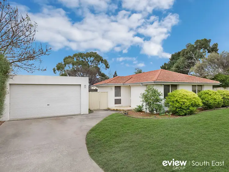 13 Daniel Solander Drive, Endeavour Hills VIC 3802
