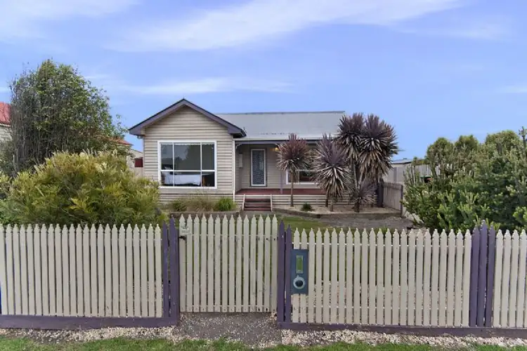 156 Princes Hwy, Port Fairy VIC 3284