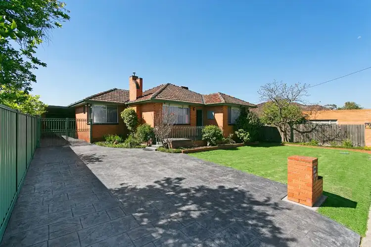 32 North Street, Hadfield VIC 3046