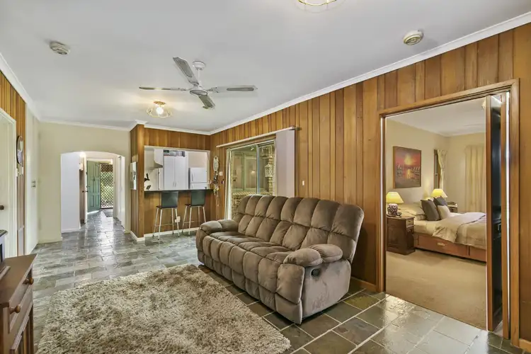 Fifth view of Homely house listing, 8 Cromer Court, Frankston VIC 3199