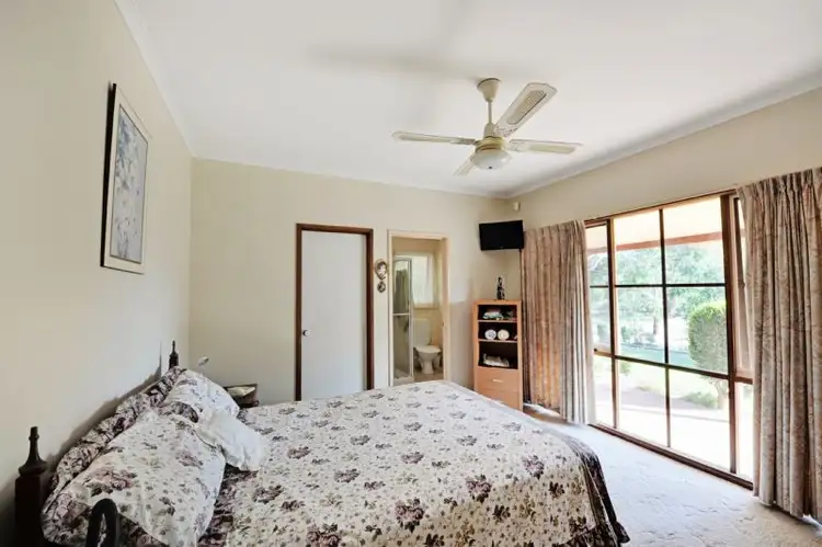 Fifth view of Homely house listing, 8 Gordon Drive, Kialla VIC 3631