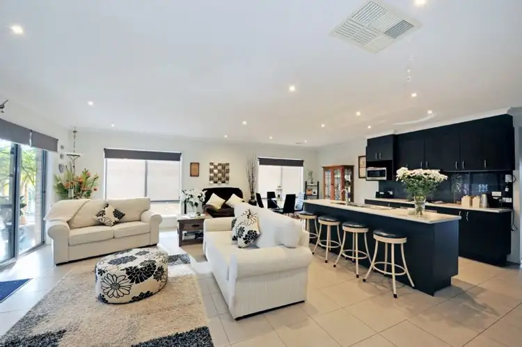 Second view of Homely house listing, 7 Dalmahoy Court, Shepparton VIC 3630
