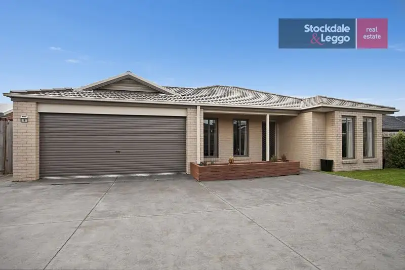 Main view of Homely house listing, 8 Lahinch Grove, Cranbourne VIC 3977