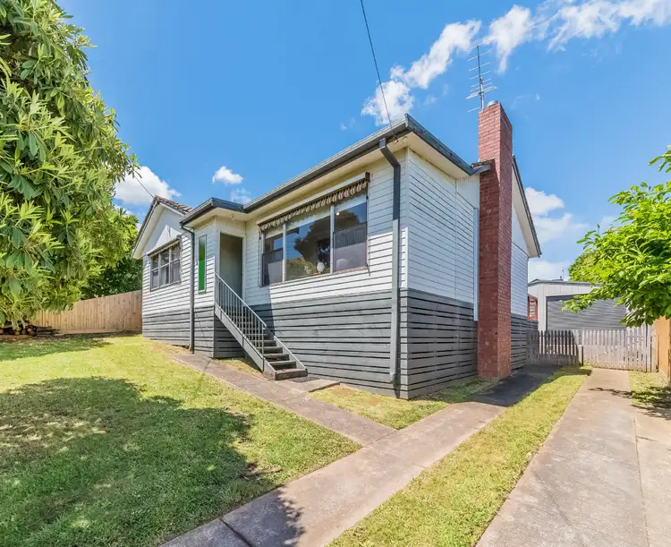 10 Henshall Street, Warragul VIC 3820