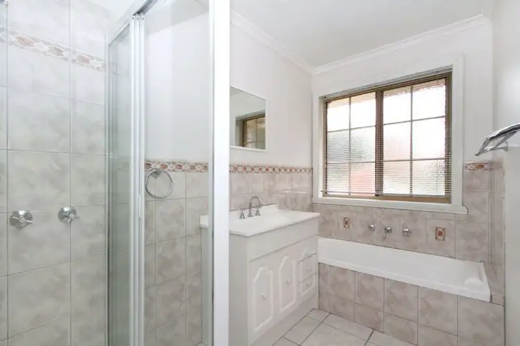 Fourth view of Homely unit listing, 1/33 Purinuan Road, Reservoir VIC 3073