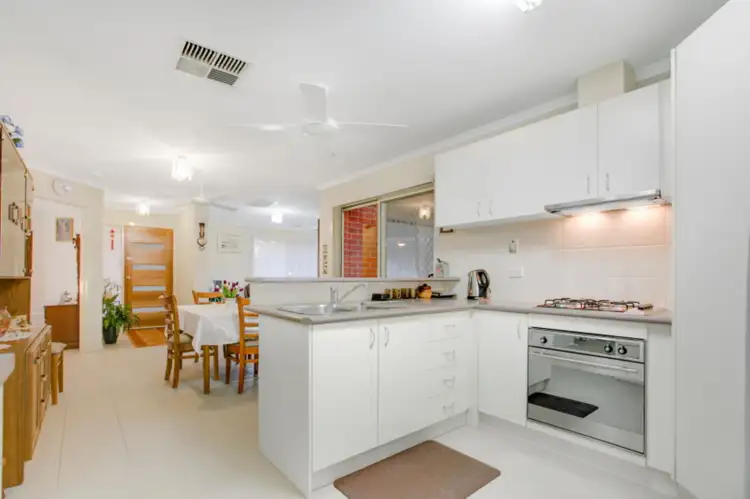 Fifth view of Homely unit listing, 14/2 Edward Street, Langwarrin VIC 3910